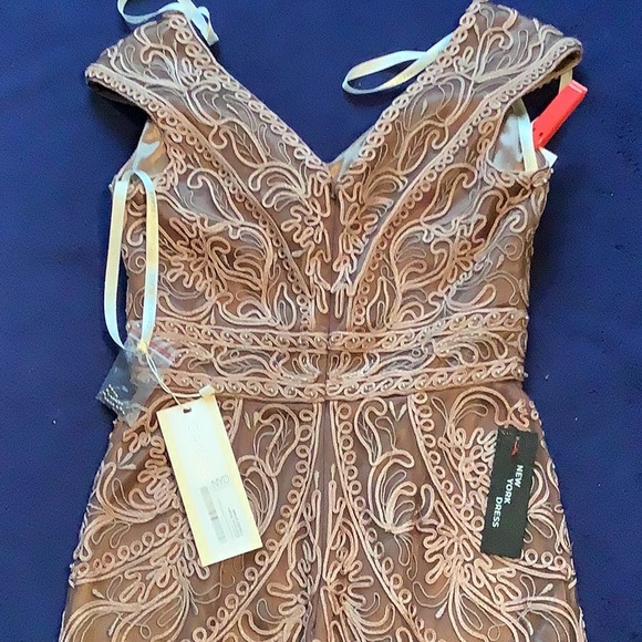 Dress - Picture 8 of 13